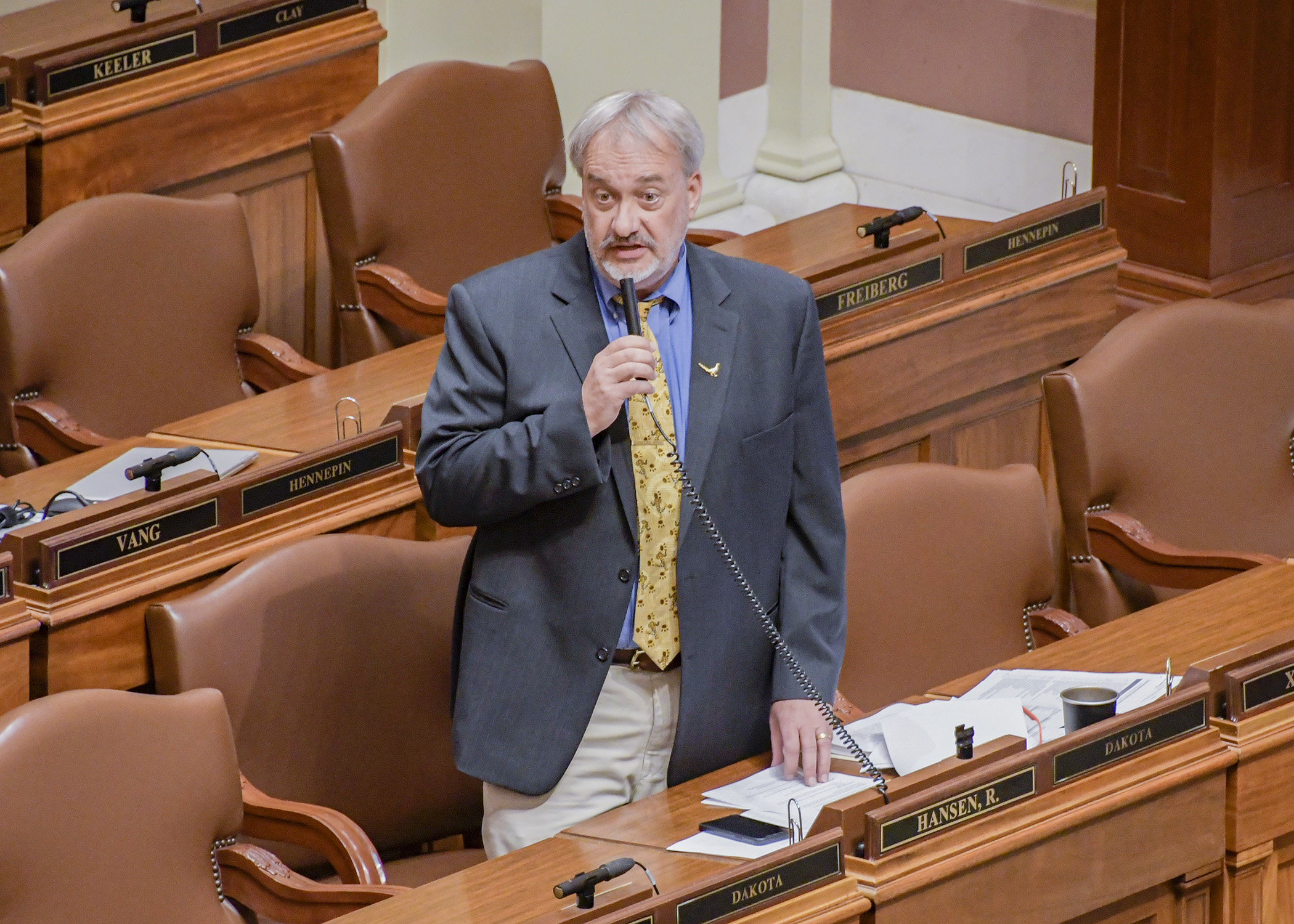 Rep. Rick Hansen presents the omnibus environment and natural resources policy and finance bill Friday. Passed 99-34, the bill awaits action by Gov. Tim Walz. Photo by Andrew VonBank